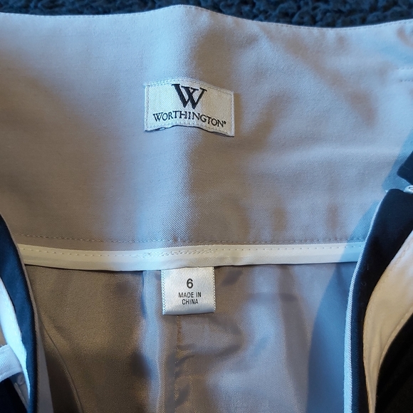 2/$20 EUC colour-block pencil skirt - Picture 4 of 4